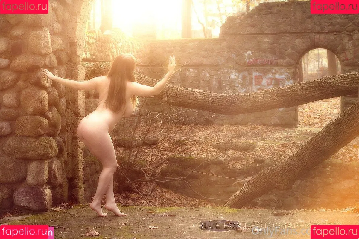 loisplz / lomeinnoodles19 Onlyfans Photo Gallery 