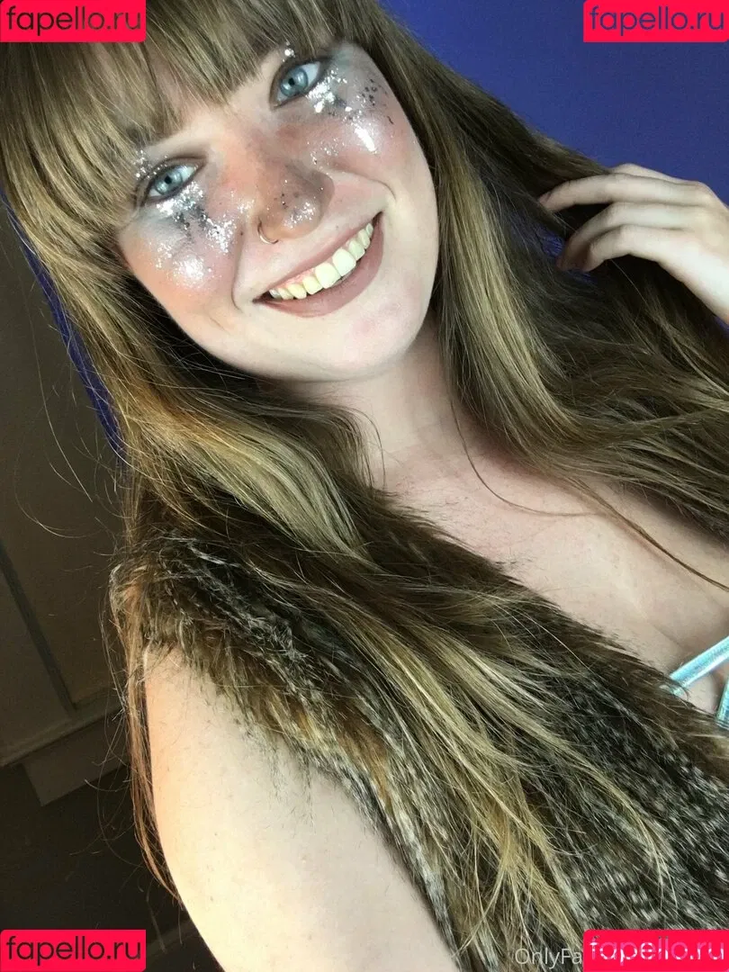 loisplz / lomeinnoodles19 Onlyfans Photo Gallery 