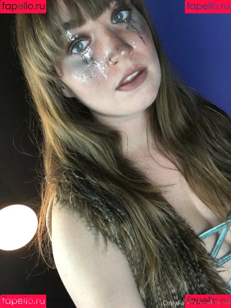 loisplz / lomeinnoodles19 Onlyfans Photo Gallery 