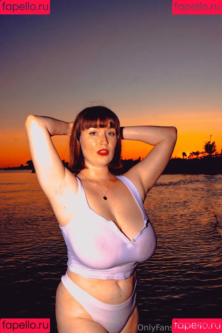 loisplz / lomeinnoodles19 Onlyfans Photo Gallery 