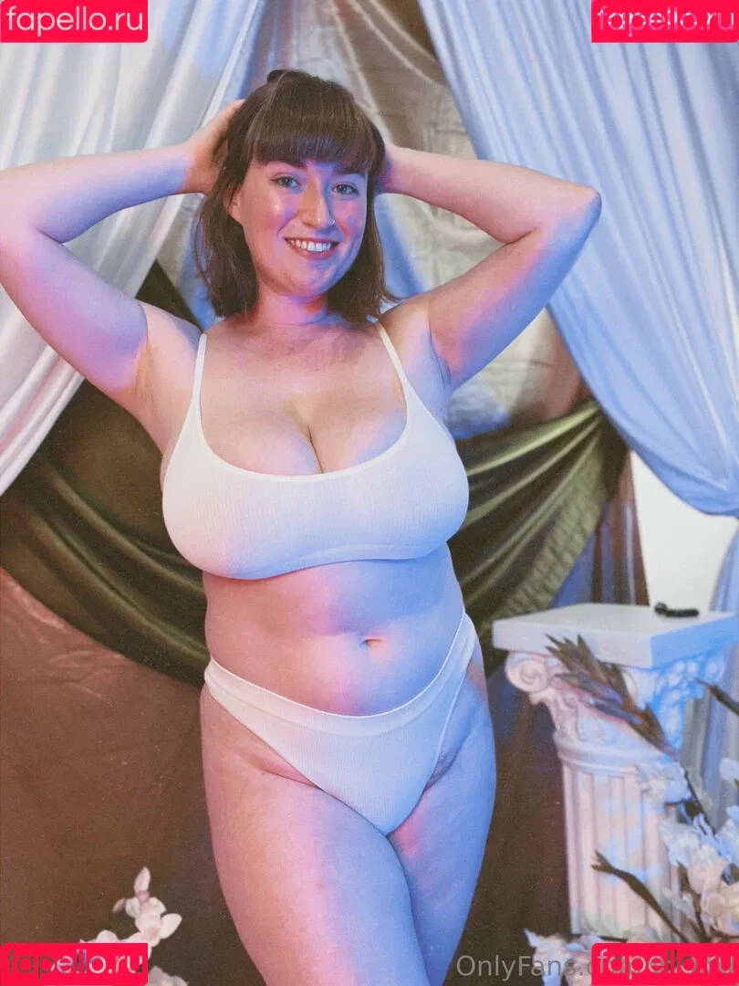 loisplz / lomeinnoodles19 Onlyfans Photo Gallery 