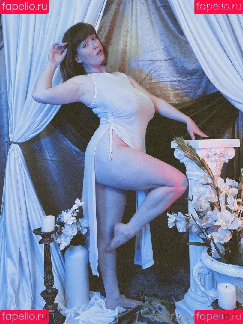 loisplz / lomeinnoodles19 Onlyfans Photo Gallery 