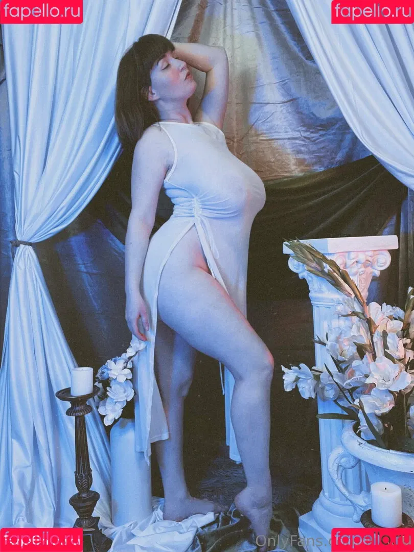 loisplz / lomeinnoodles19 Onlyfans Photo Gallery 