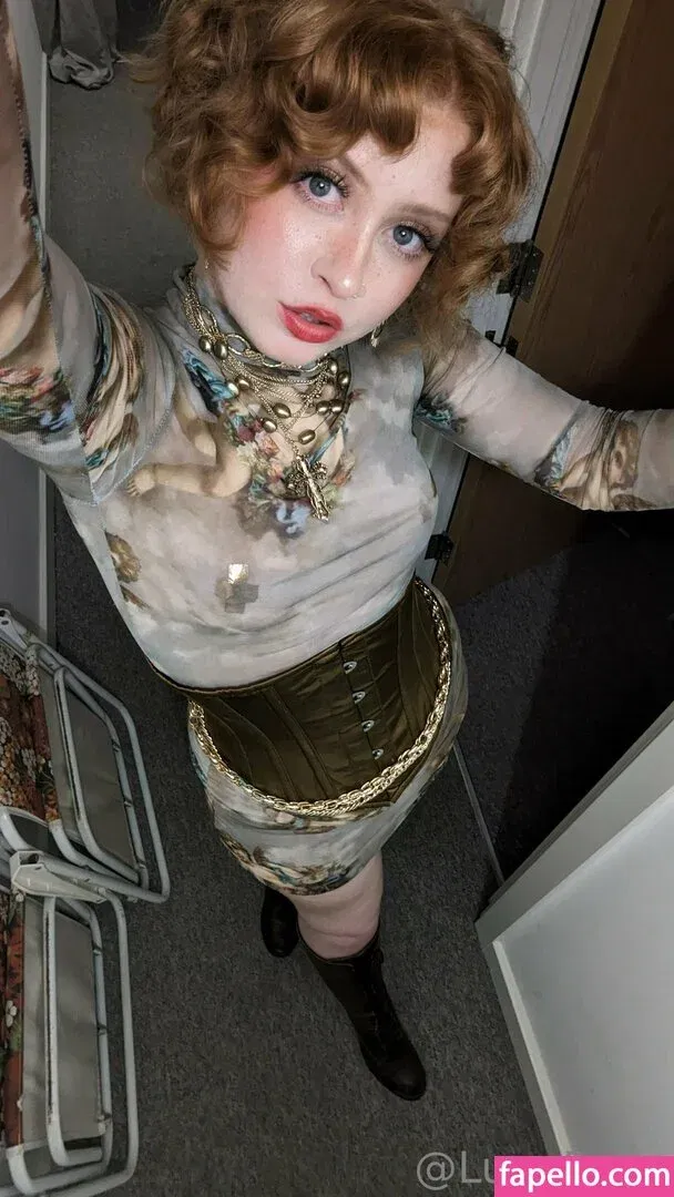 lunaroux / mslunaroux Onlyfans Photo Gallery 