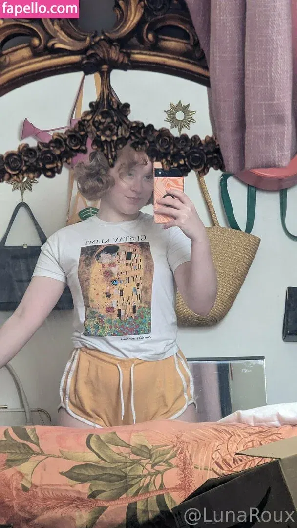 lunaroux / mslunaroux Onlyfans Photo Gallery 