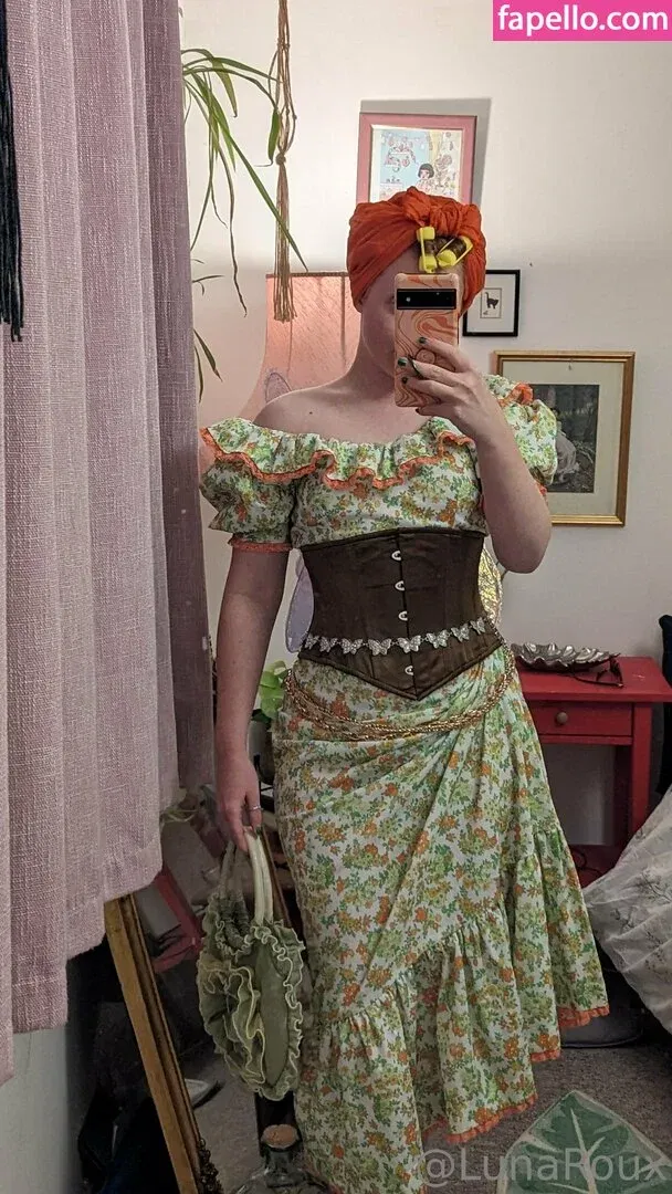 lunaroux / mslunaroux Onlyfans Photo Gallery 