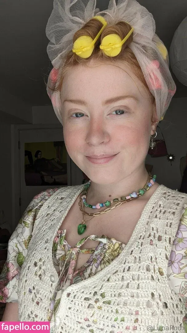 lunaroux / mslunaroux Onlyfans Photo Gallery 