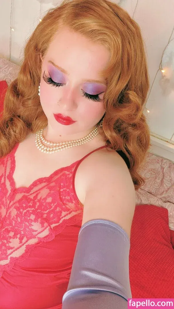 lunaroux / mslunaroux Onlyfans Photo Gallery 