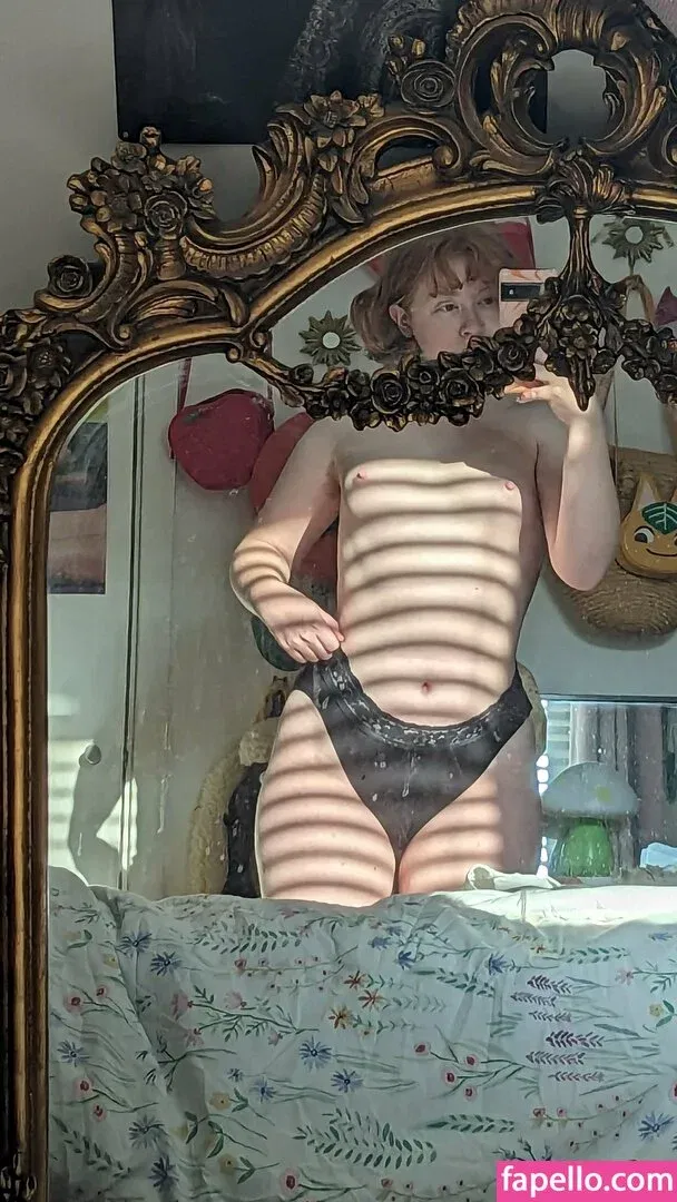 lunaroux / mslunaroux Onlyfans Photo Gallery 