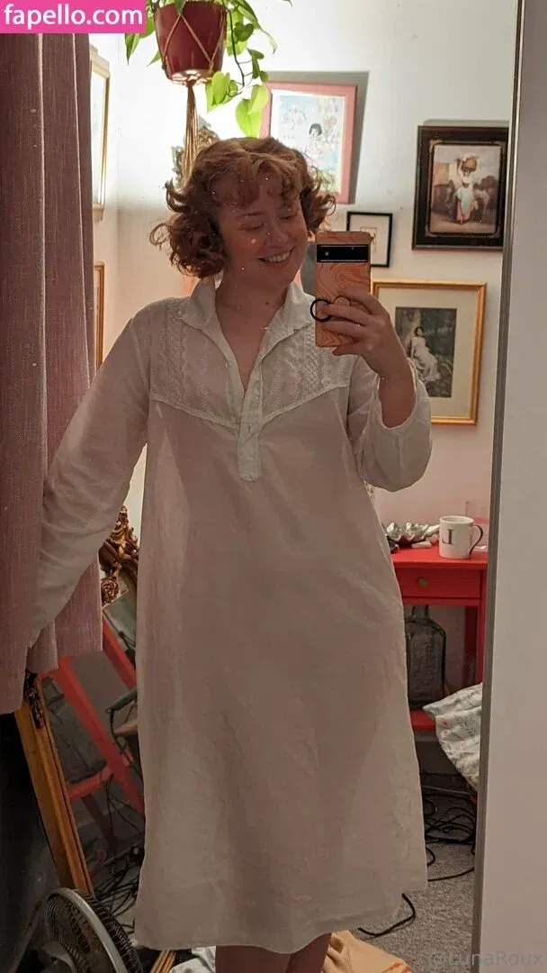 lunaroux / mslunaroux Onlyfans Photo Gallery 