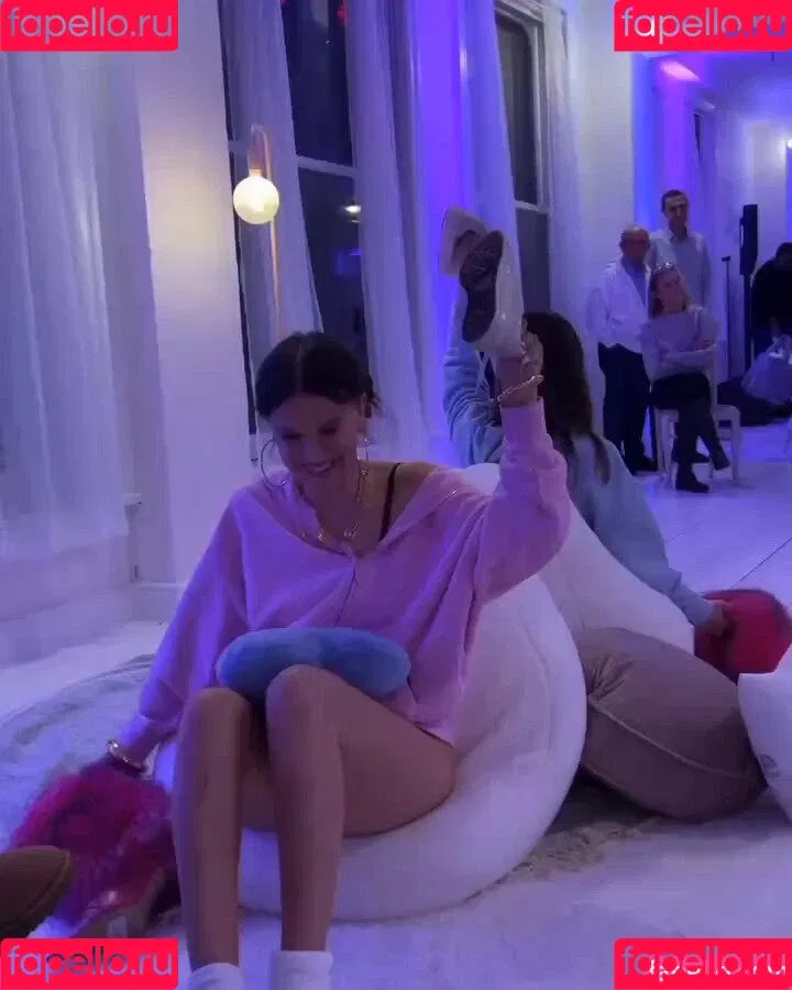 Millie Bobby Brown / milliebobbybrown Onlyfans Photo Gallery 