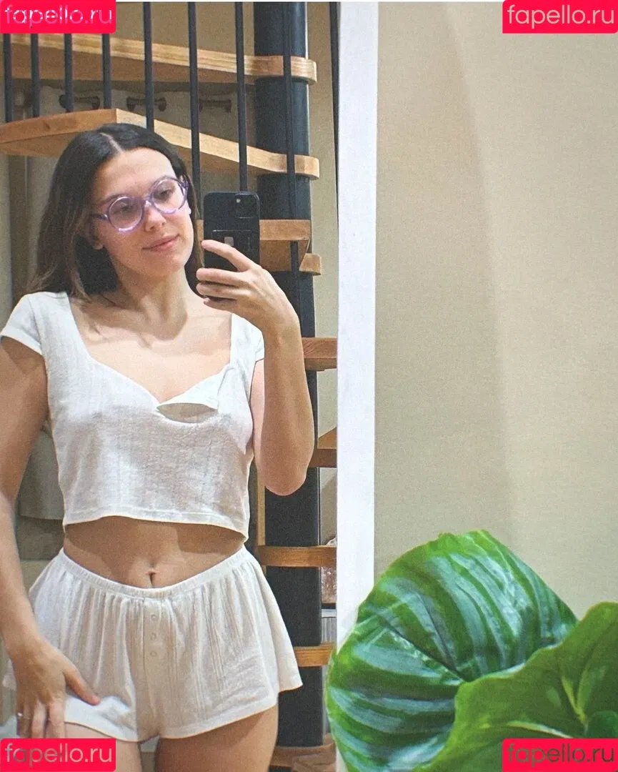 Millie Bobby Brown / milliebobbybrown Onlyfans Photo Gallery 