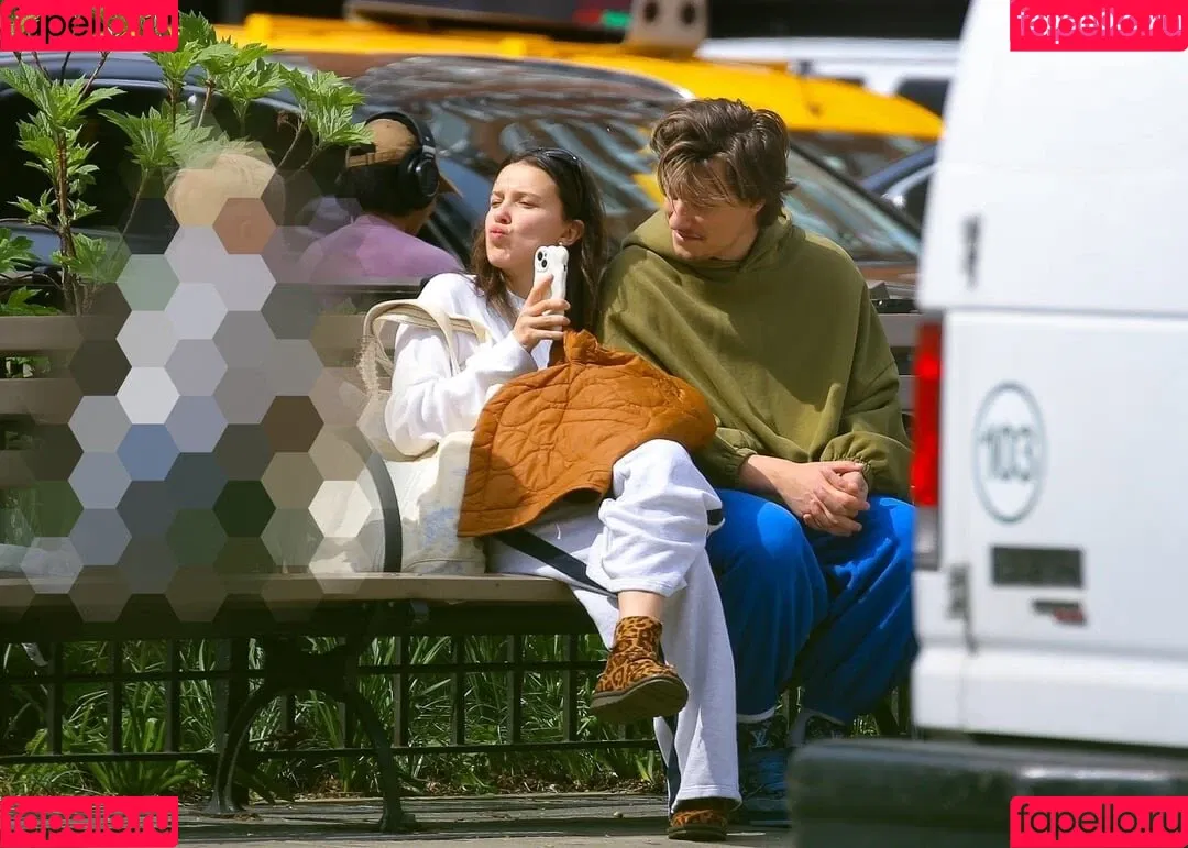 Millie Bobby Brown / milliebobbybrown Onlyfans Photo Gallery 