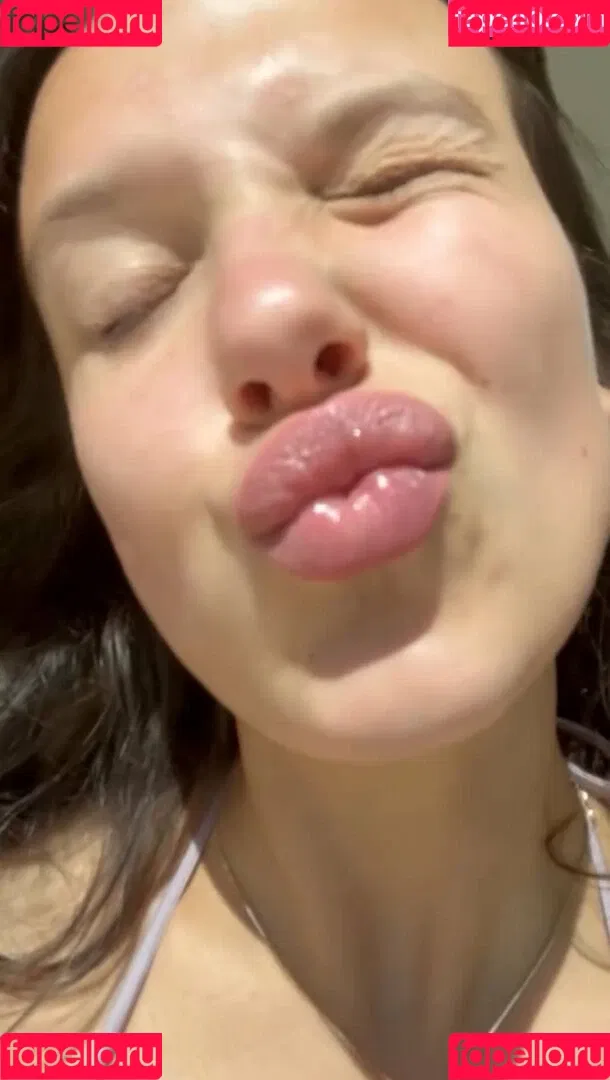 Millie Bobby Brown / milliebobbybrown Onlyfans Photo Gallery 