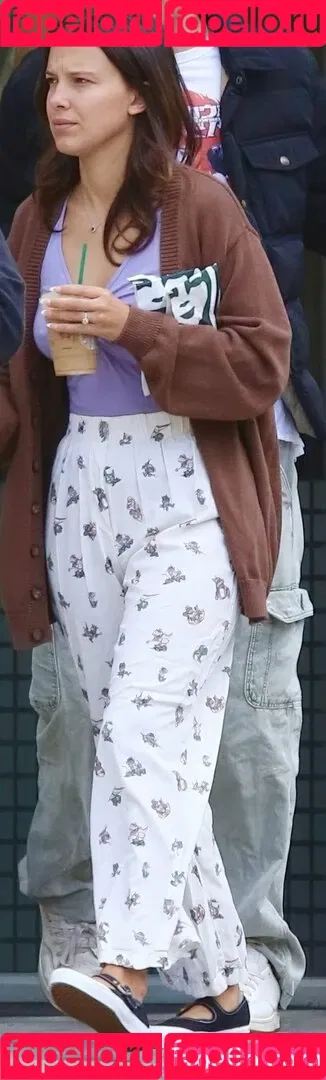 Millie Bobby Brown / milliebobbybrown Onlyfans Photo Gallery 