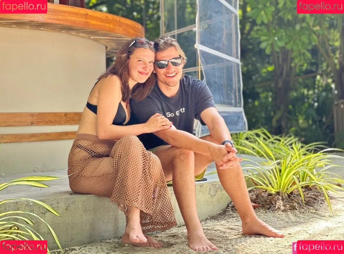Millie Bobby Brown / milliebobbybrown Onlyfans Photo Gallery 