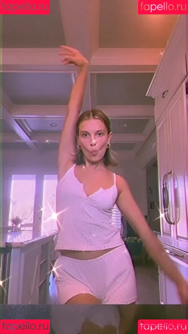 Millie Bobby Brown / milliebobbybrown Onlyfans Photo Gallery 