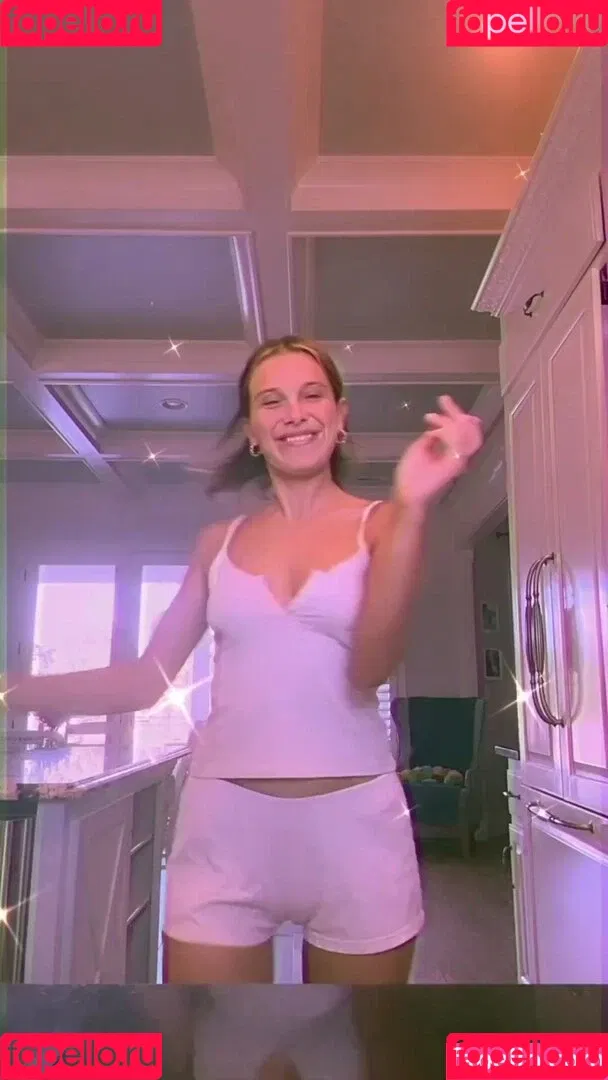 Millie Bobby Brown / milliebobbybrown Onlyfans Photo Gallery 