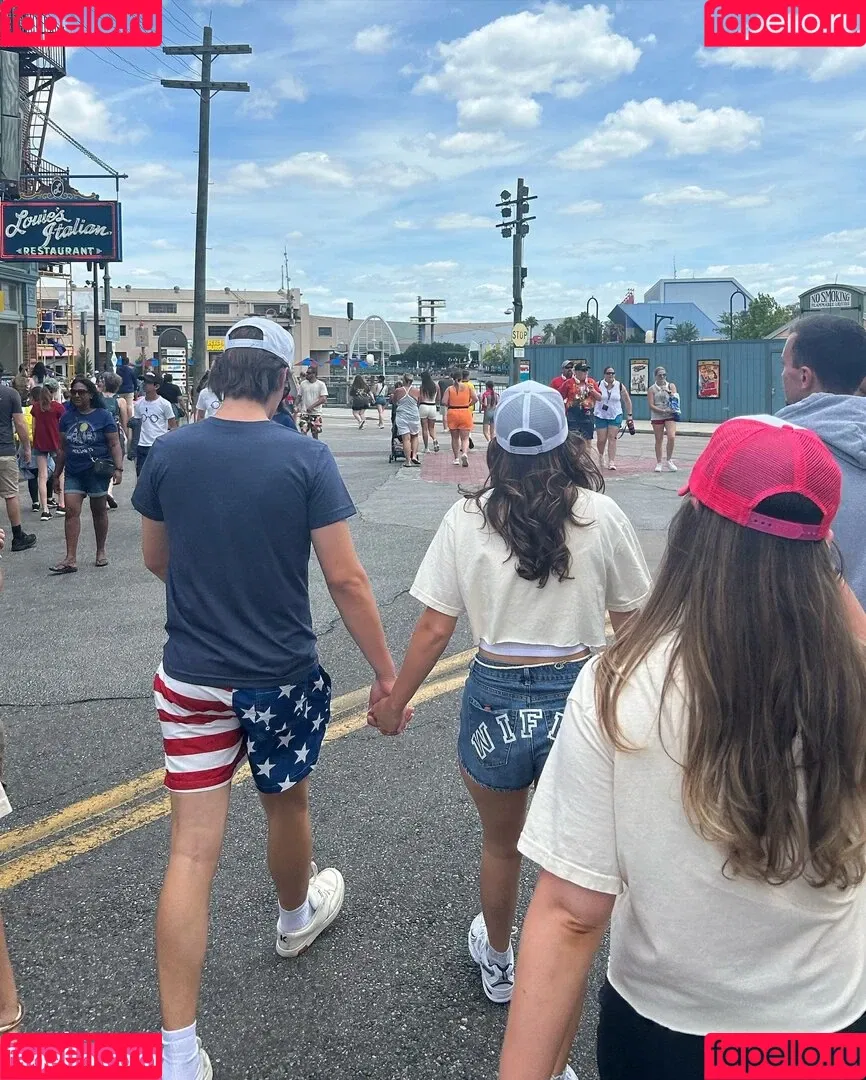 Millie Bobby Brown / milliebobbybrown Onlyfans Photo Gallery 