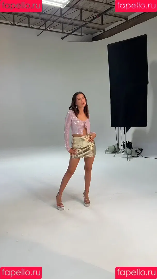 Millie Bobby Brown / milliebobbybrown Onlyfans Photo Gallery 