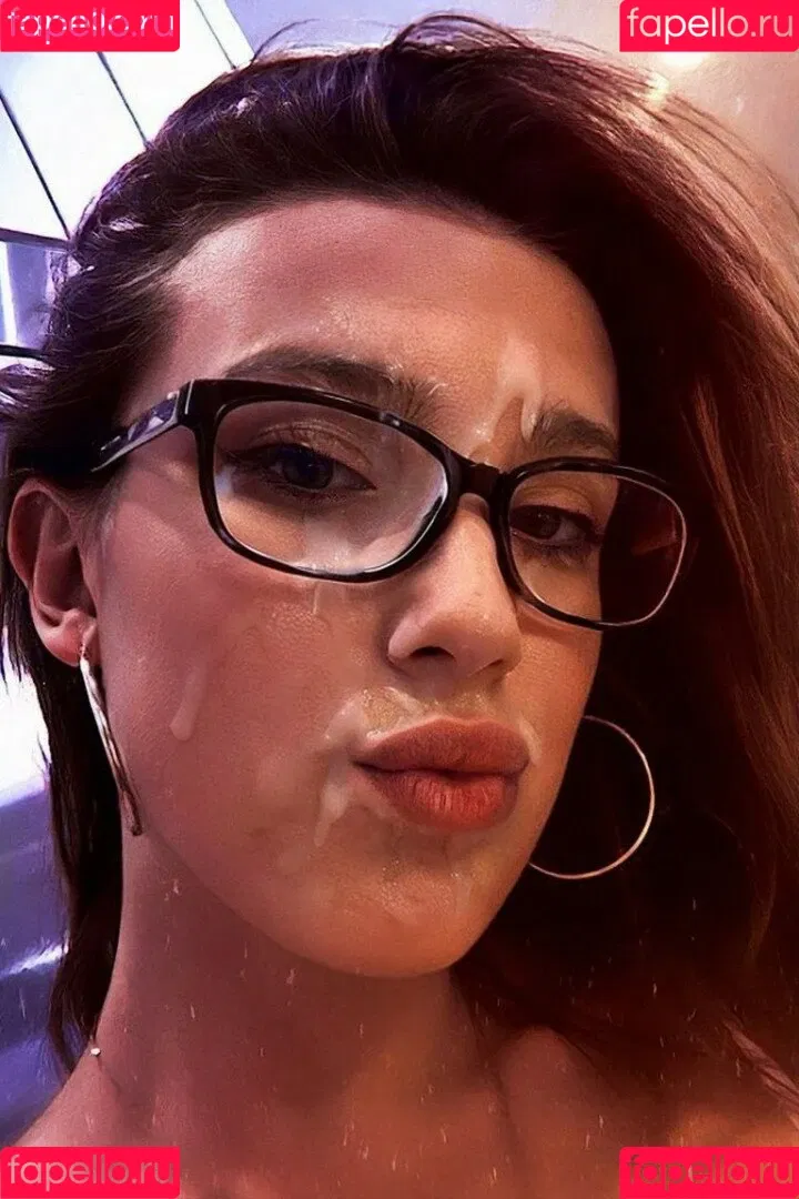 Millie Bobby Brown / milliebobbybrown Onlyfans Photo Gallery 