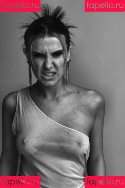 Millie Bobby Brown / milliebobbybrown Onlyfans Photo Gallery 