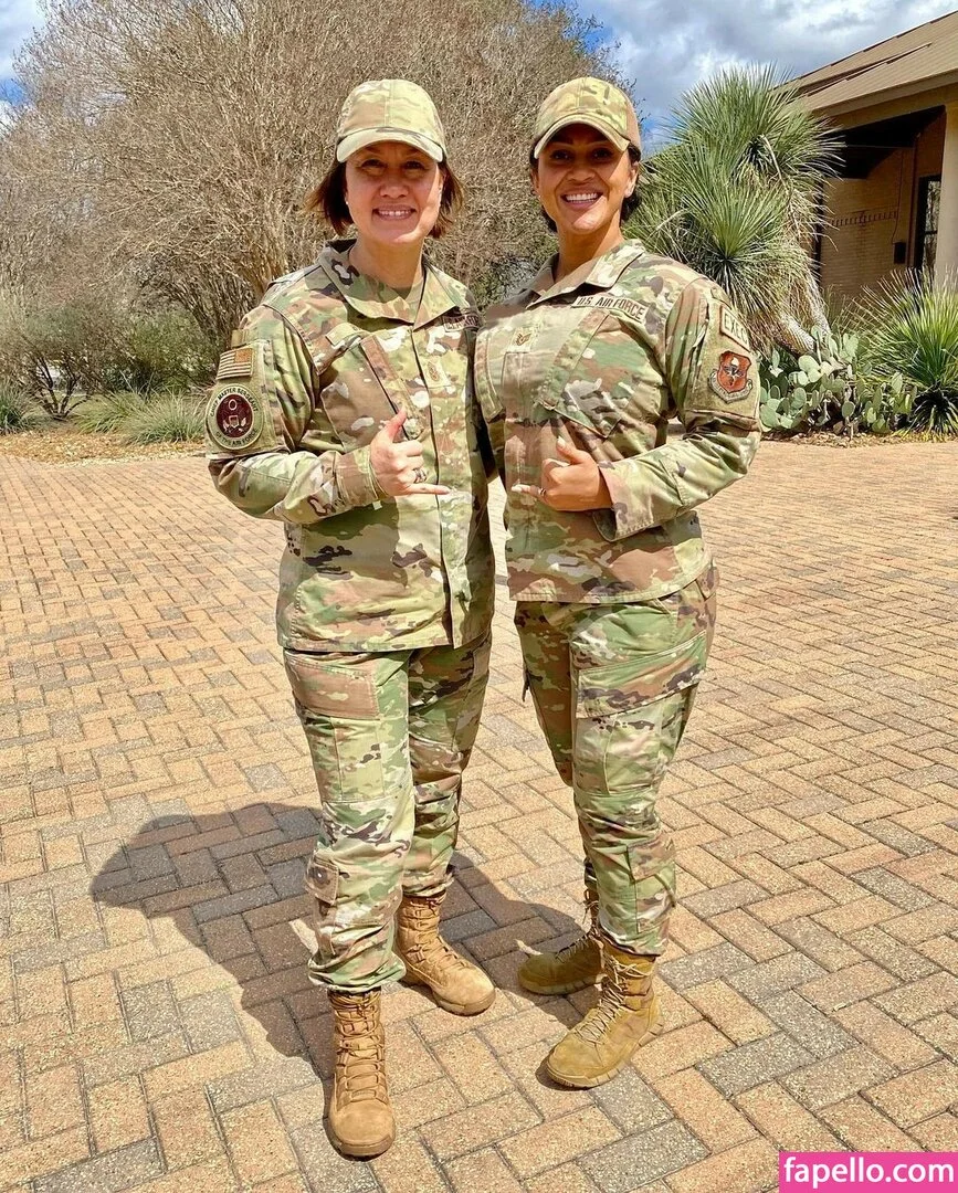 Kris Marie / krismariee / krismarietv Onlyfans Photo Gallery 