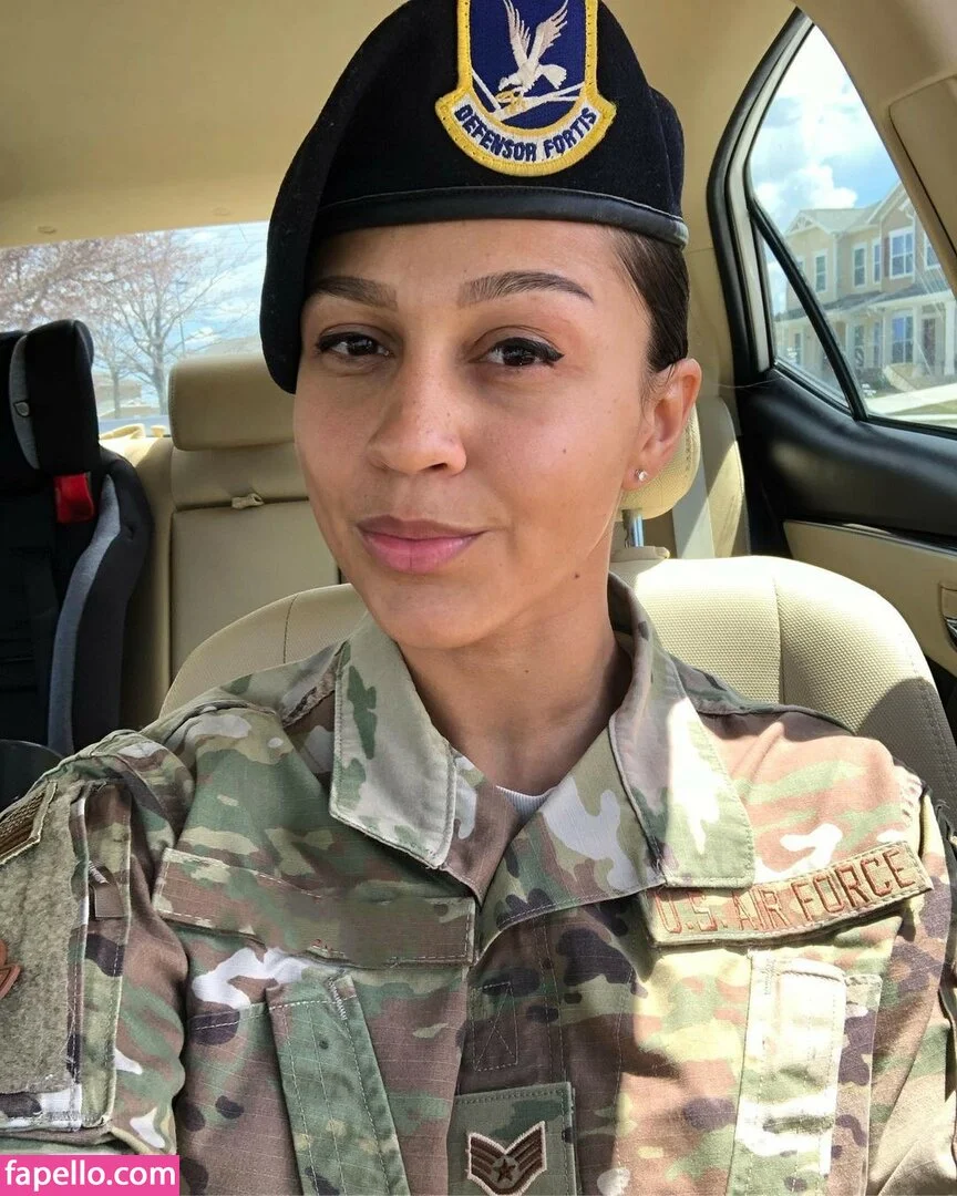 Kris Marie / krismariee / krismarietv Onlyfans Photo Gallery 