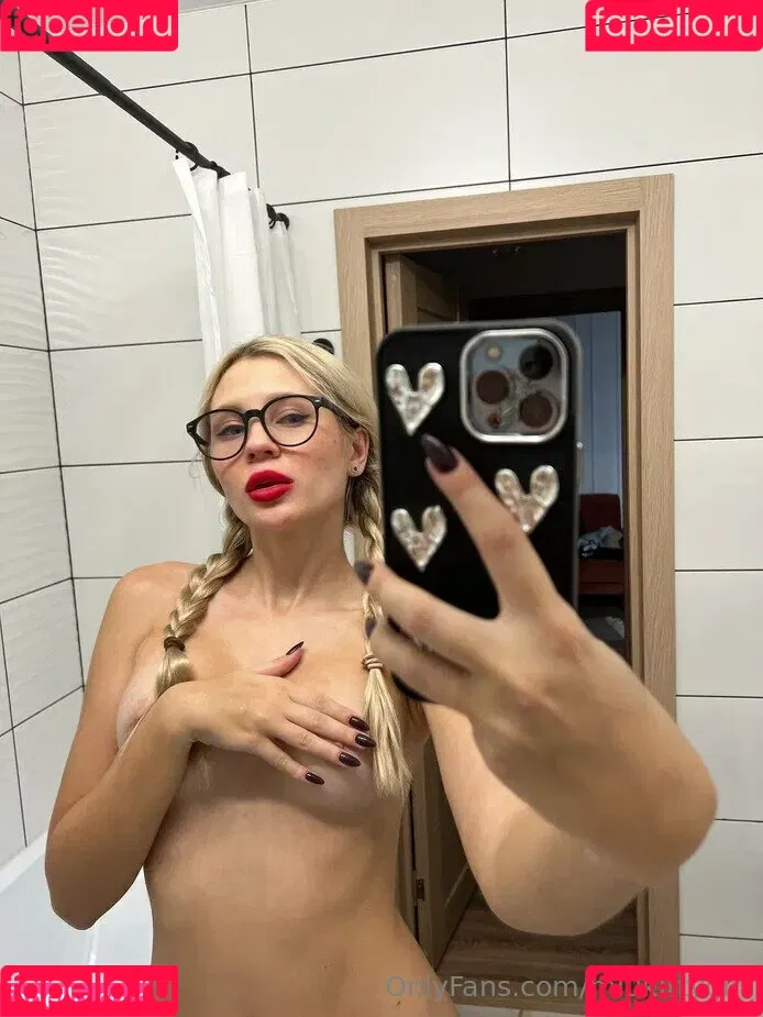 imkittygirl / miukittygirl Onlyfans Photo Gallery 