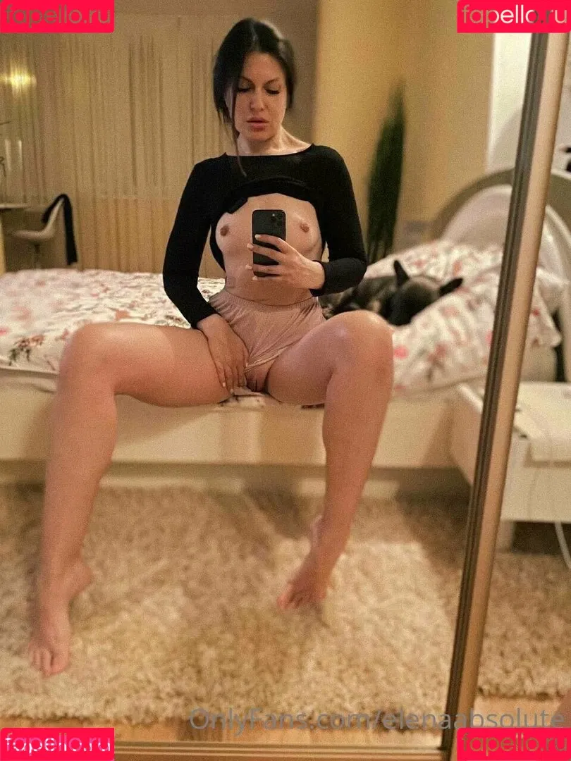 AbsoluteElena / Elena Ptena / Hot Mum / elenaabsolute Onlyfans Photo Gallery 