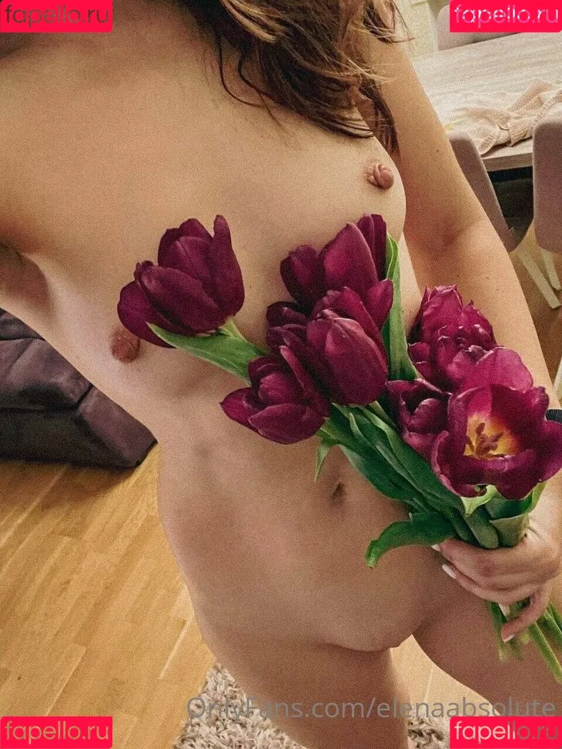 AbsoluteElena / Elena Ptena / Hot Mum / elenaabsolute Onlyfans Photo Gallery 