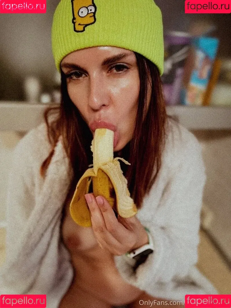 AbsoluteElena / Elena Ptena / Hot Mum / elenaabsolute Onlyfans Photo Gallery 