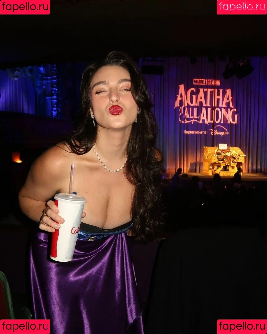 Taya Miller / Tayamillerr / taya_miller / tayamiller Onlyfans Photo Gallery 