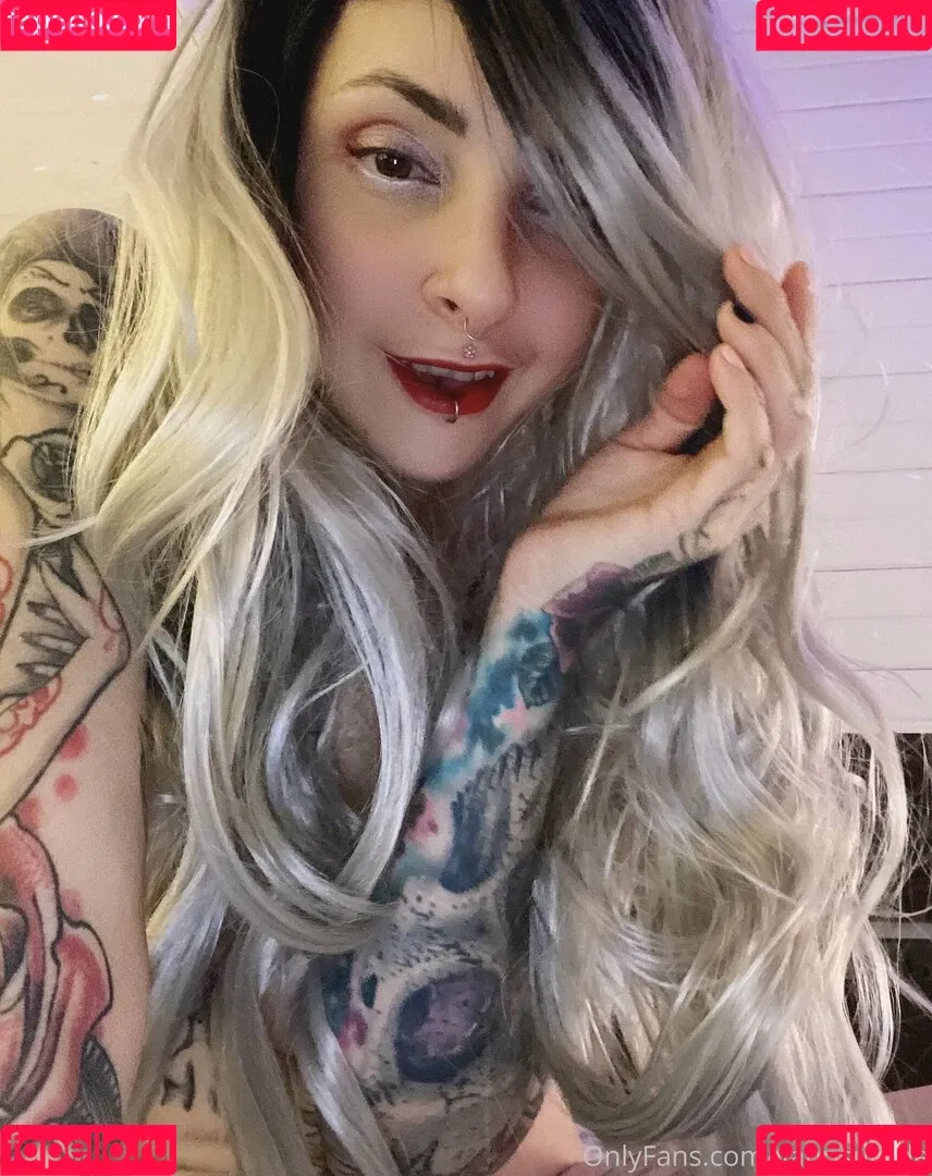 vanphell / vanthill_r Onlyfans Photo Gallery 