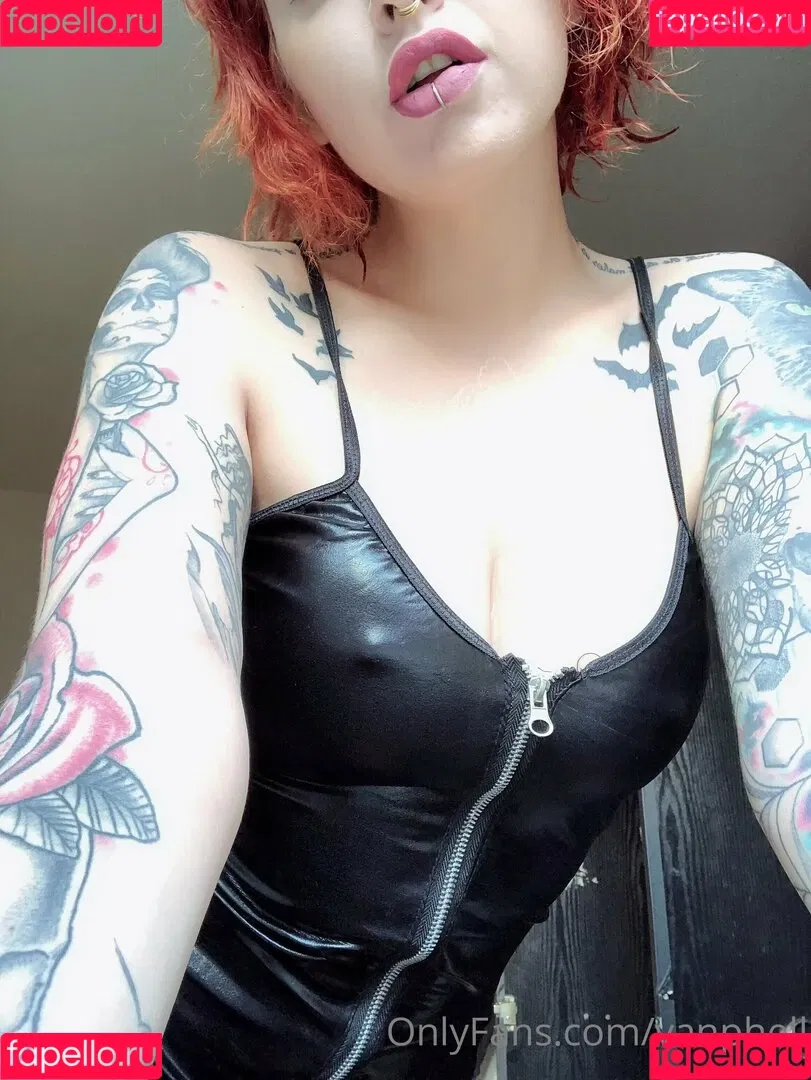 vanphell / vanthill_r Onlyfans Photo Gallery 