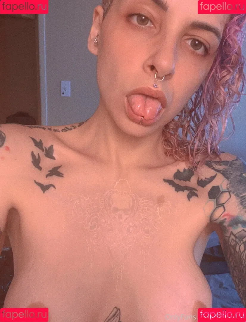 vanphell / vanthill_r Onlyfans Photo Gallery 