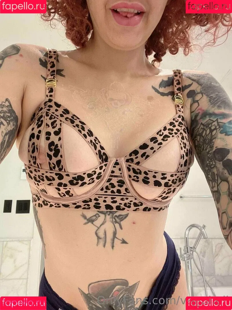 vanphell / vanthill_r Onlyfans Photo Gallery 