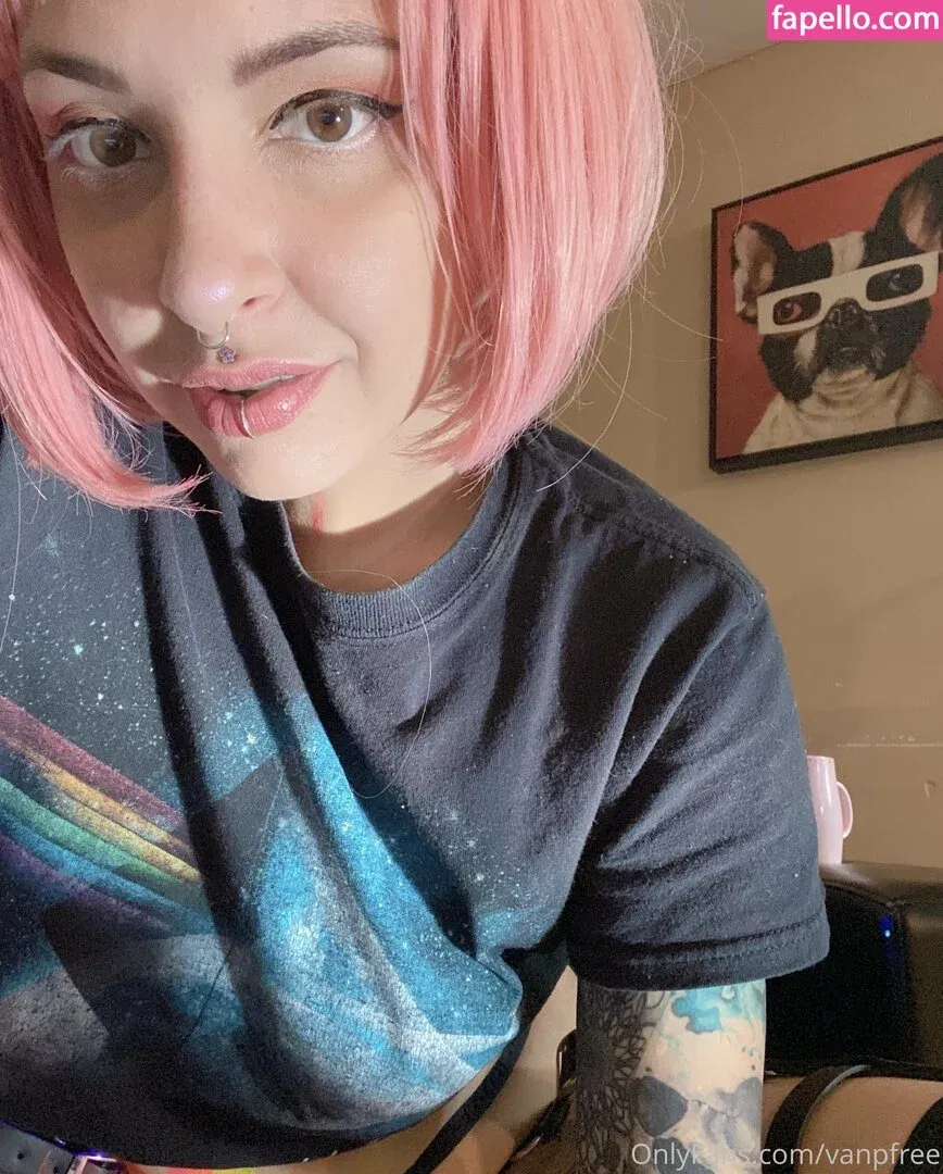 vanphell / vanthill_r Onlyfans Photo Gallery 