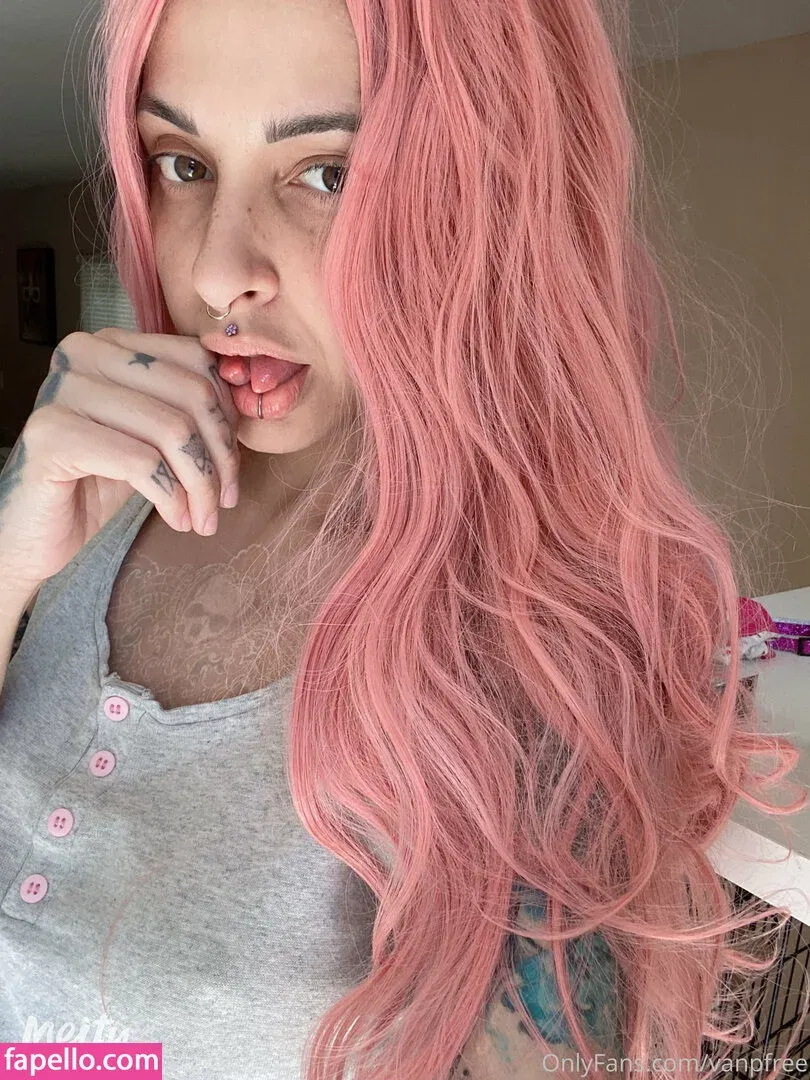 vanphell / vanthill_r Onlyfans Photo Gallery 