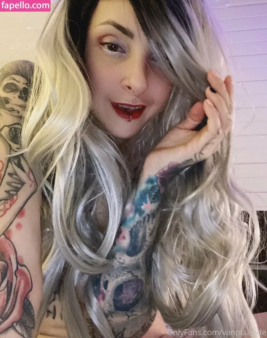 vanphell / vanthill_r Onlyfans Photo Gallery 