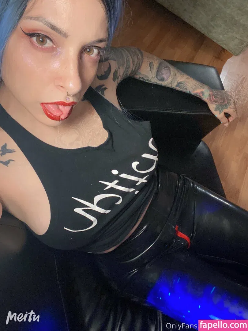 vanphell / vanthill_r Onlyfans Photo Gallery 