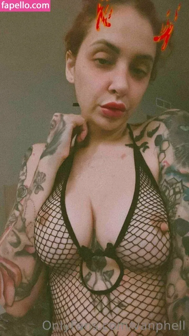vanphell / vanthill_r Onlyfans Photo Gallery 