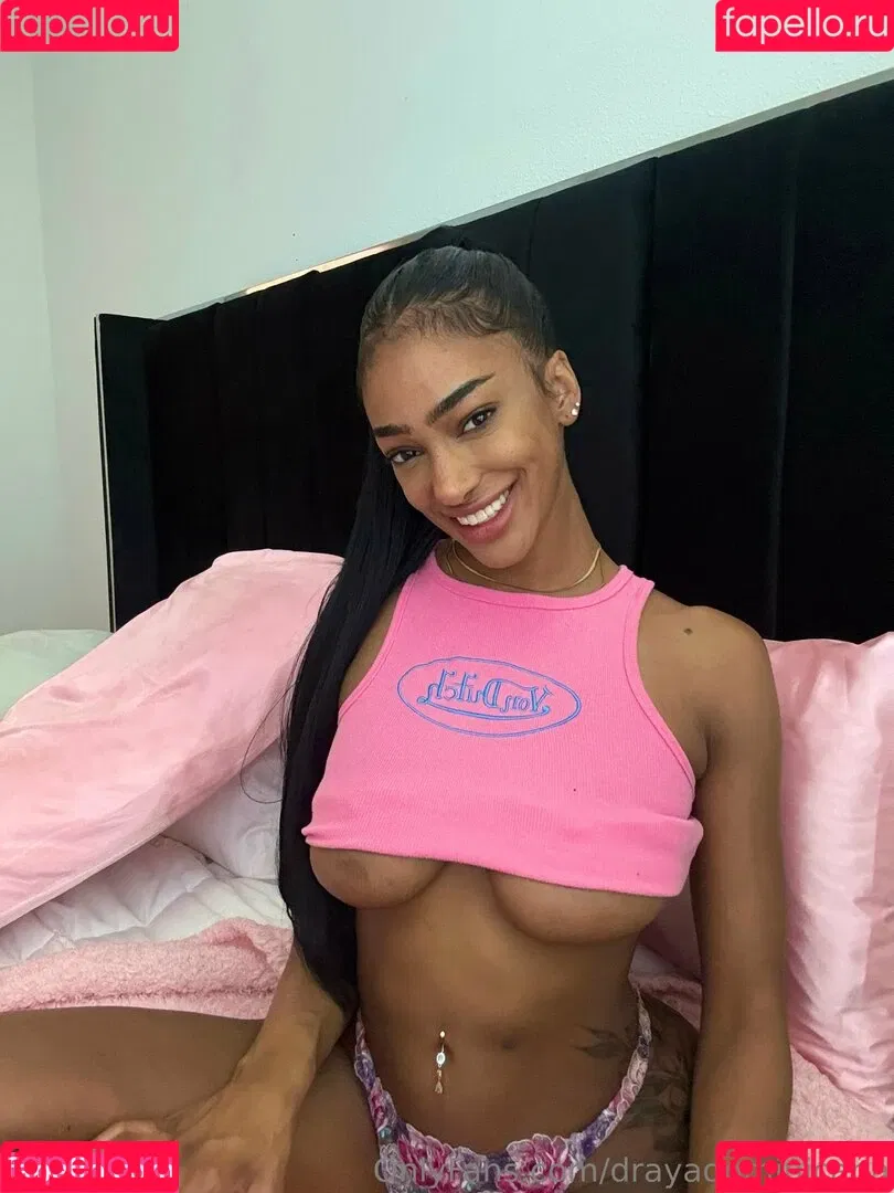 Freckles / cloudydonna / drayadominicana Onlyfans Photo Gallery 