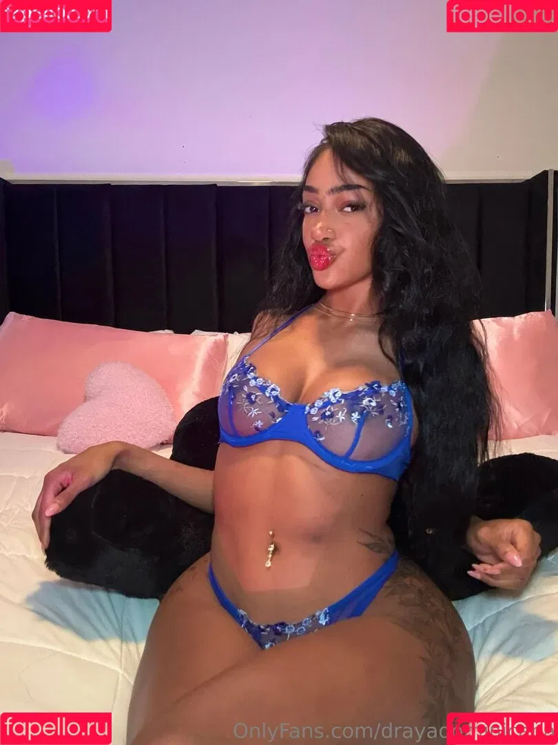 Freckles / cloudydonna / drayadominicana Onlyfans Photo Gallery 