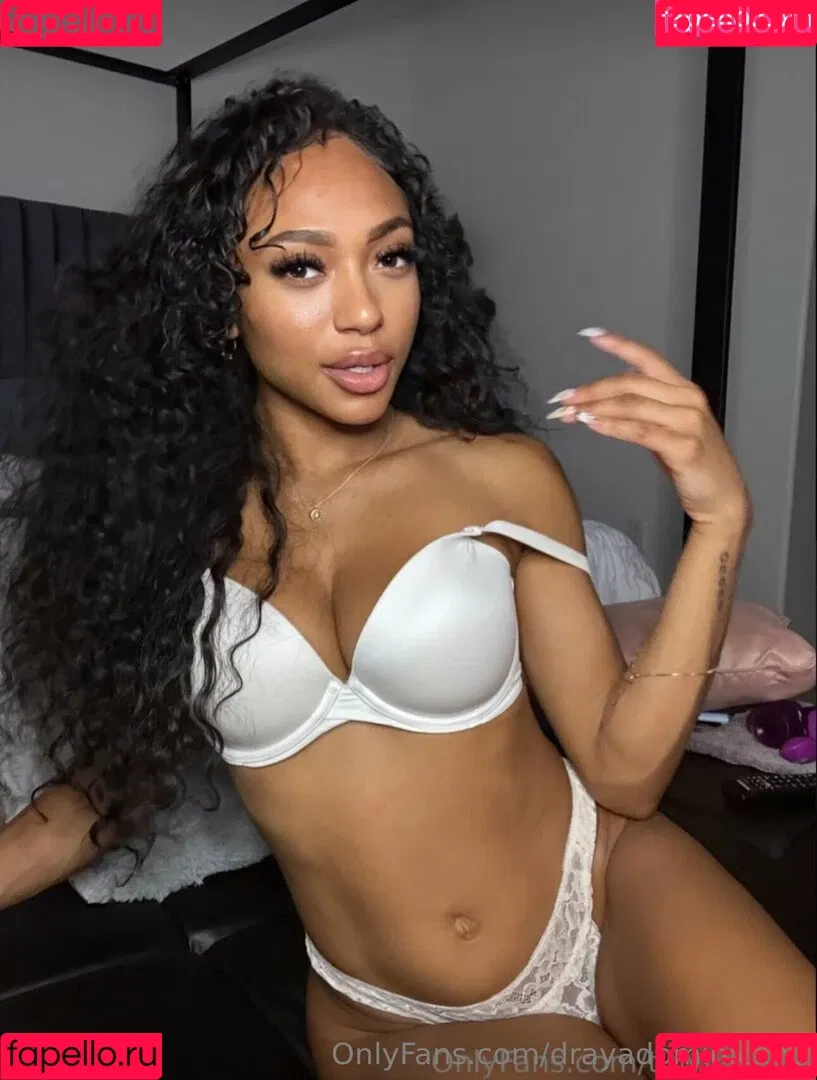 Freckles / cloudydonna / drayadominicana Onlyfans Photo Gallery 