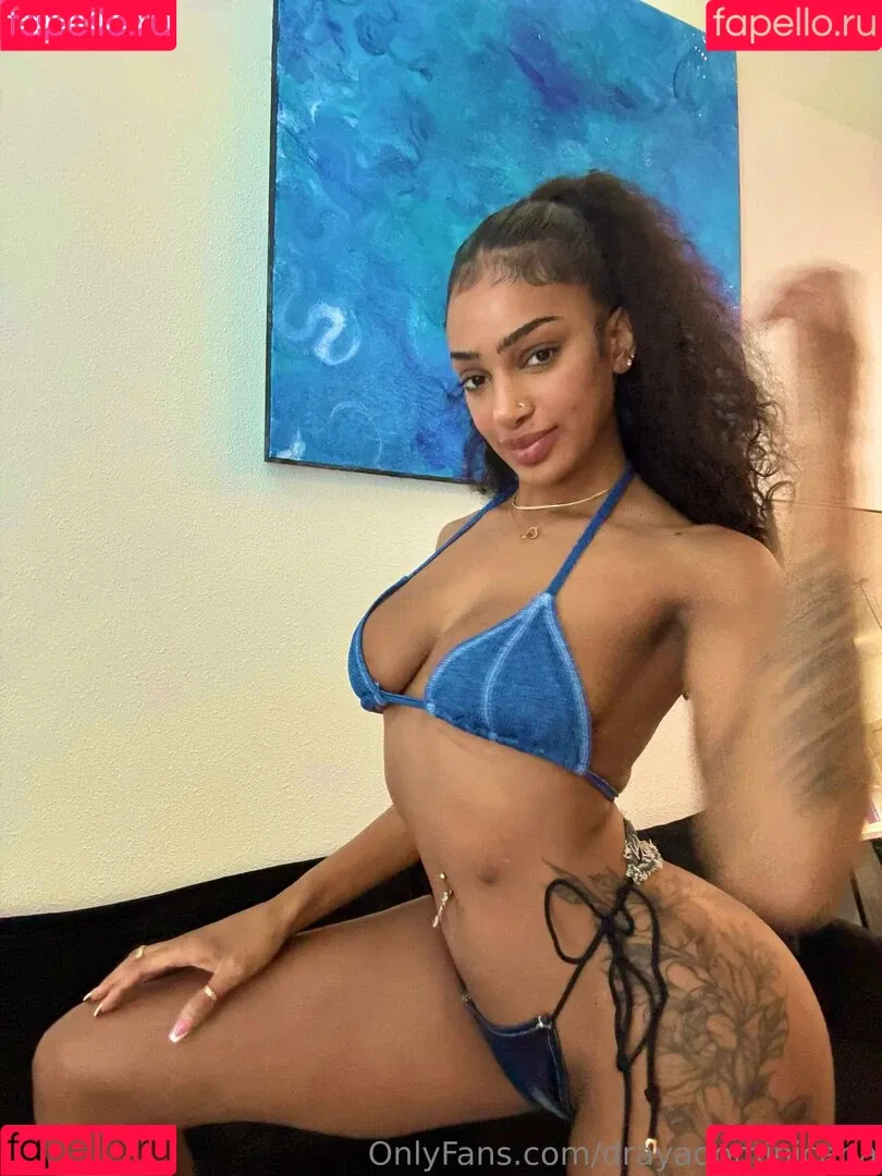 Freckles / cloudydonna / drayadominicana Onlyfans Photo Gallery 