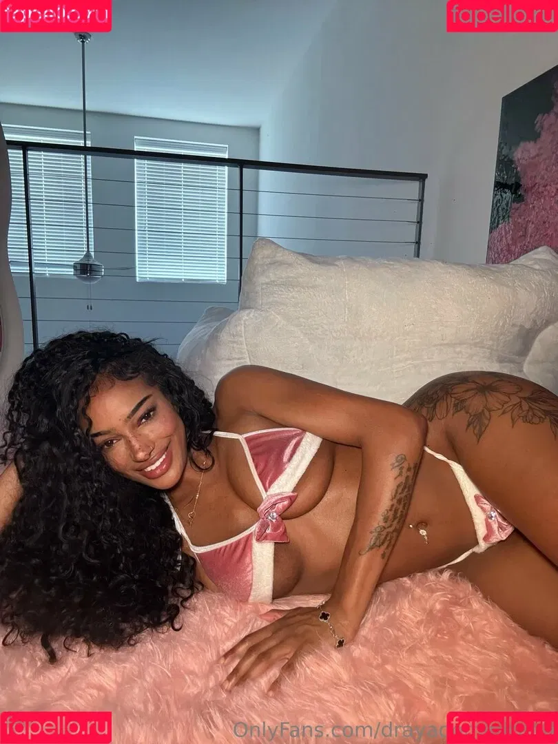 Freckles / cloudydonna / drayadominicana Onlyfans Photo Gallery 