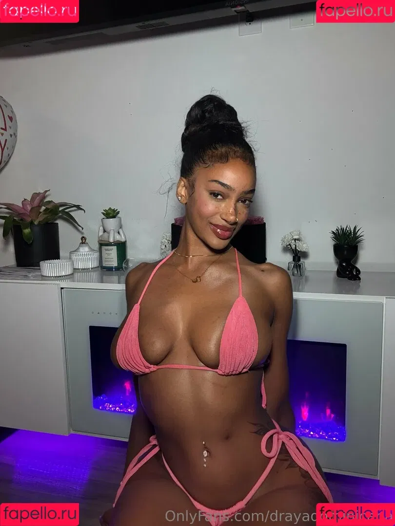 Freckles / cloudydonna / drayadominicana Onlyfans Photo Gallery 