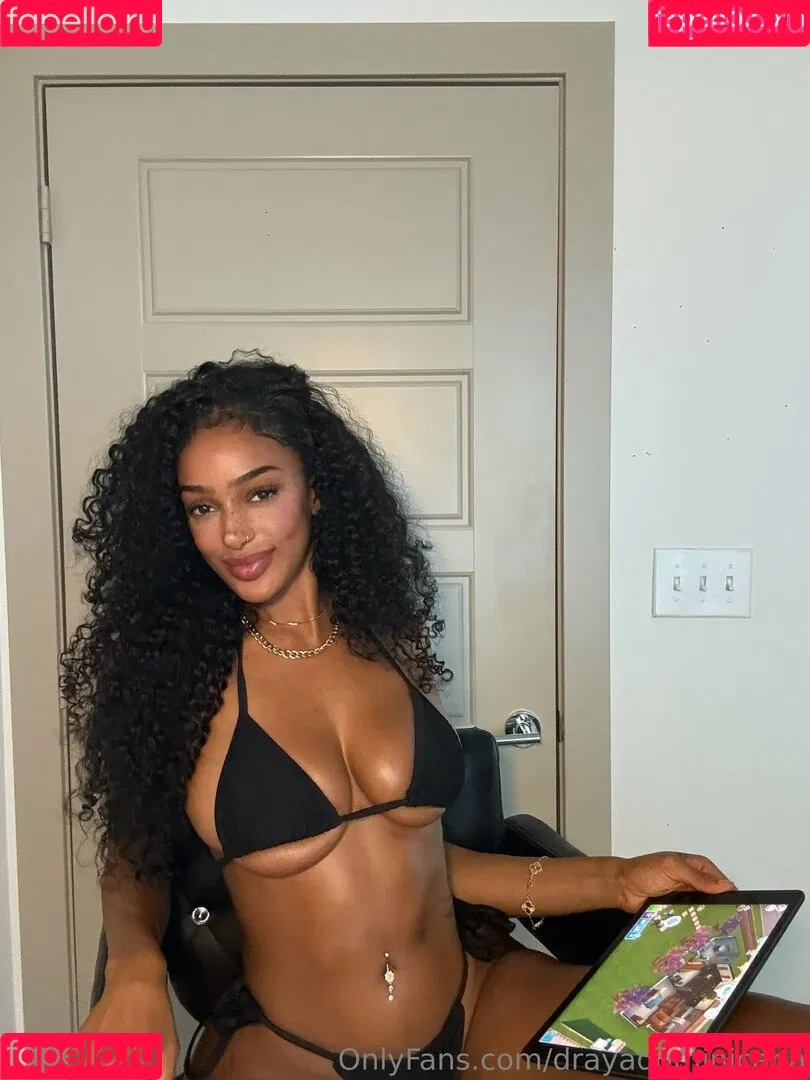 Freckles / cloudydonna / drayadominicana Onlyfans Photo Gallery 