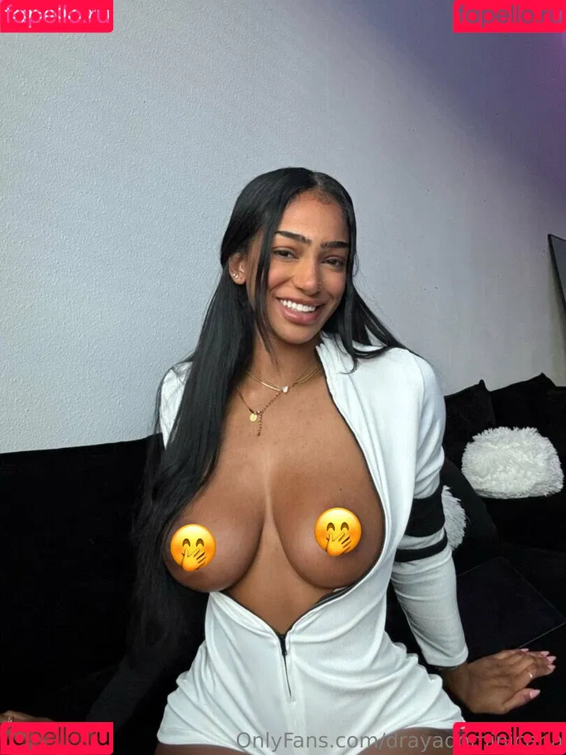 Freckles / cloudydonna / drayadominicana Onlyfans Photo Gallery 